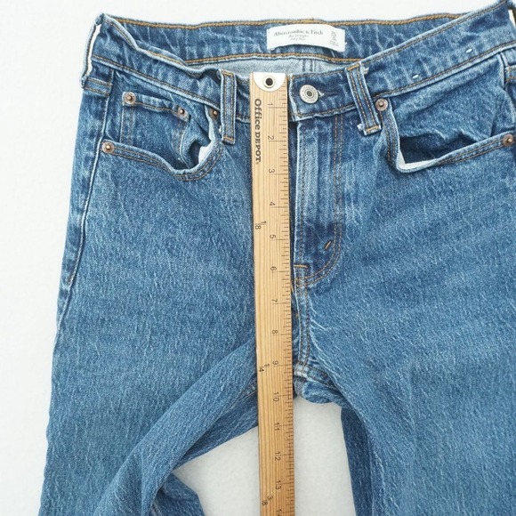 Abercrombie & Fitch The Straight Mid Rise Jeans Women Size 25/0 Short Distressed - Picture 5 of 9
